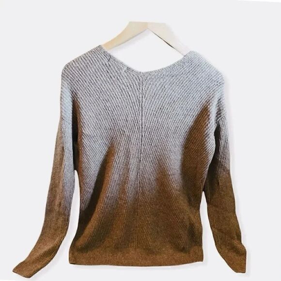 Kaisley V Neck Women's Sweater(NWOT) - Picture 2 of 5